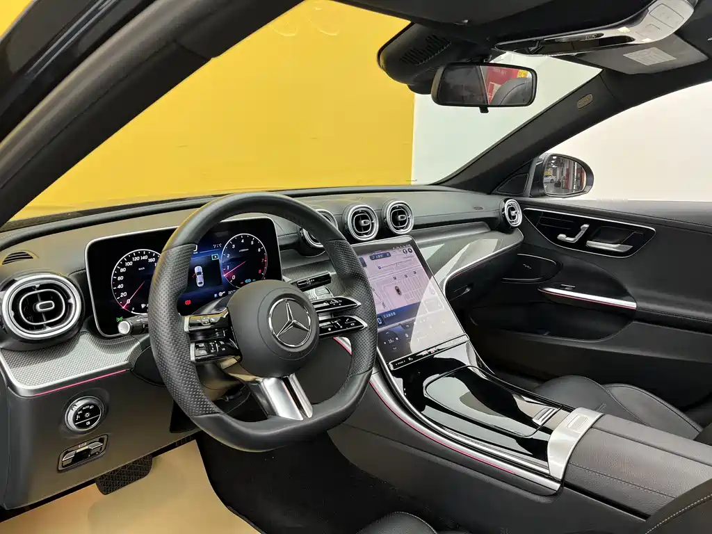 Mercedes-Benz C-Class 2022