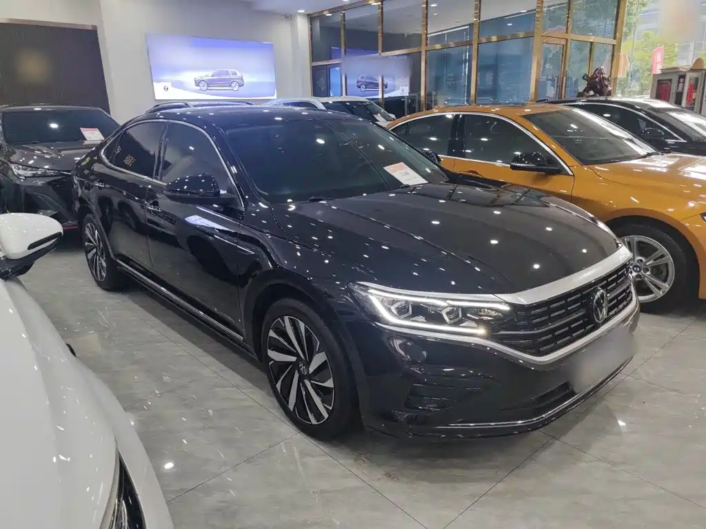 Volkswagen Passat 2023