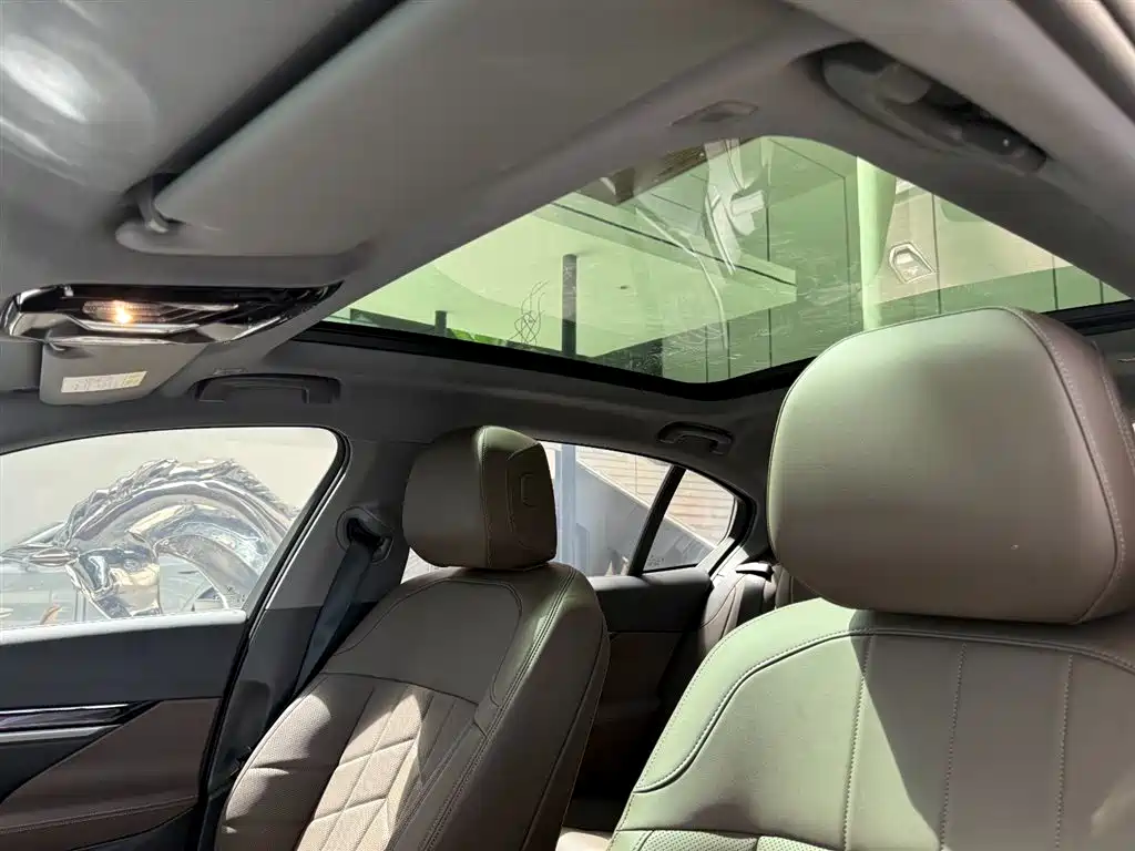 BMW 5 Series 2025