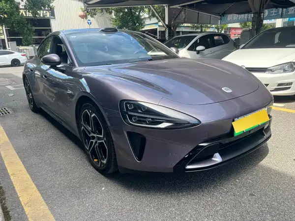 Xiaomi SU7 2024