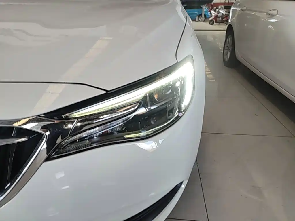 Buick Excelle 2019 — фото 24
