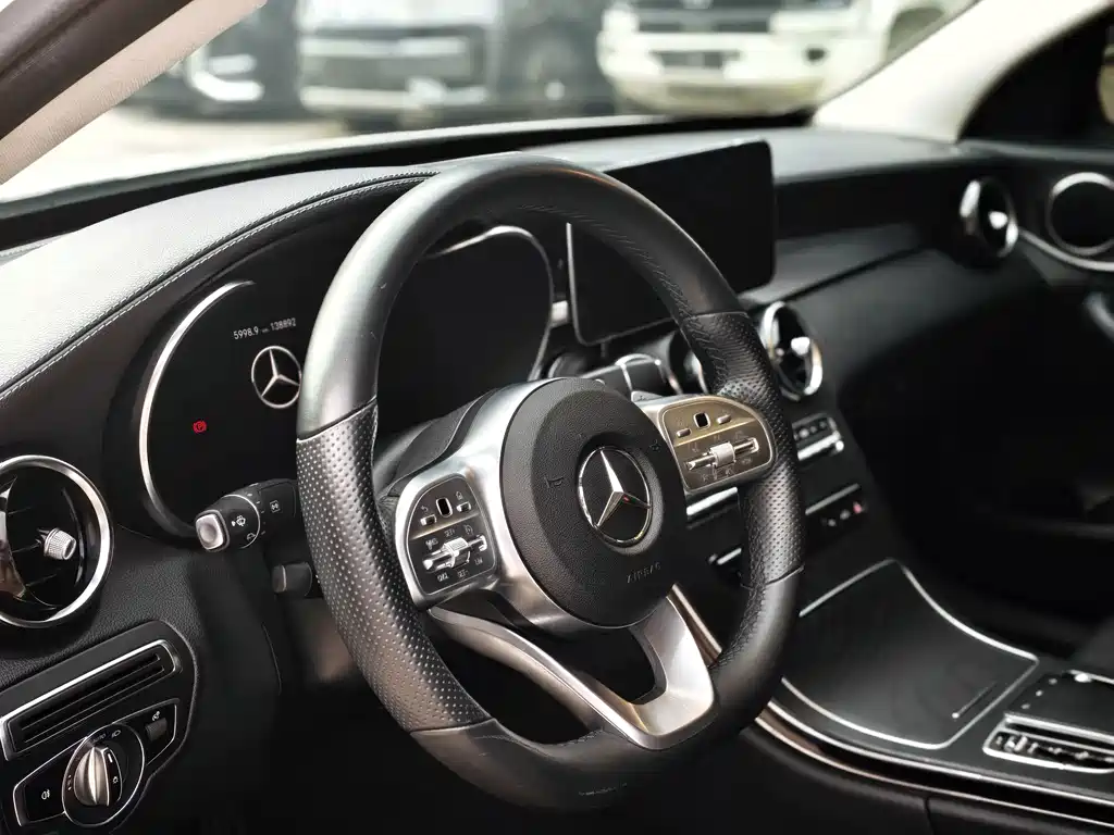 Mercedes-Benz C-Class 2019 — фото 9