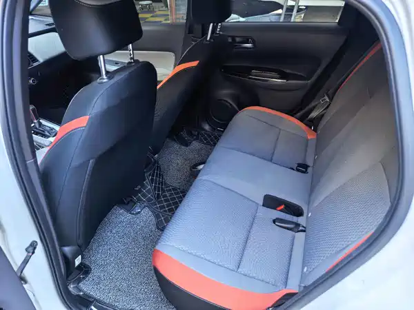 Honda LIFE 2023
