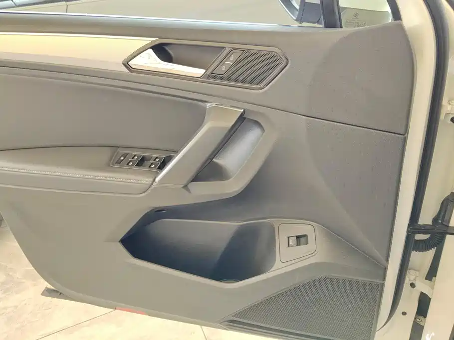 Volkswagen Tiguan L 2019