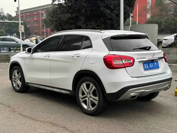 Mercedes-Benz GLA 2016