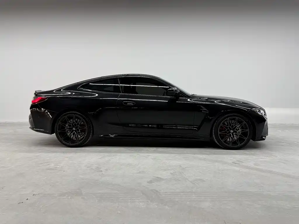 BMW M4 2023 — фото 10