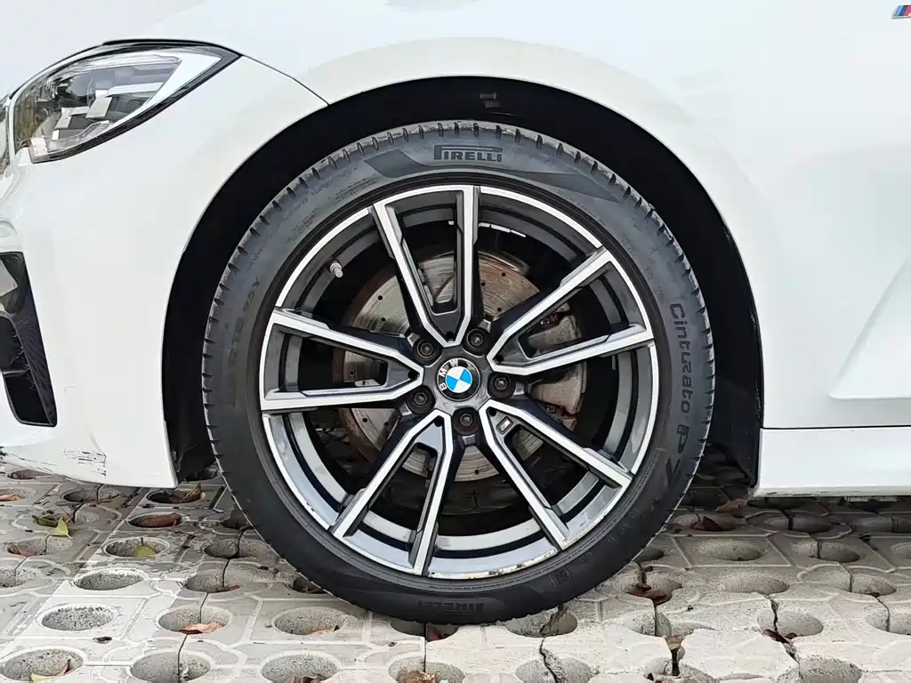 BMW 3 Series 2021