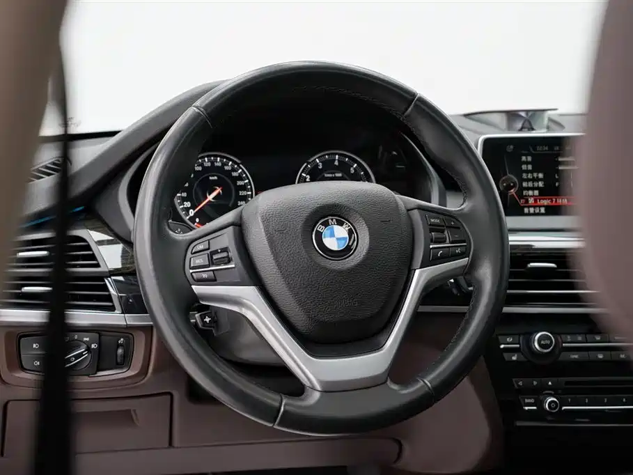 BMW X5 2016 — фото 33