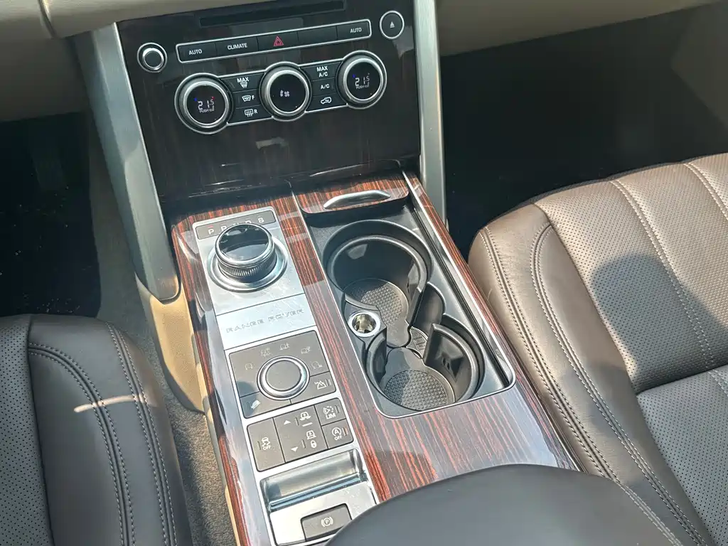 Land Rover Range Rover 2017 — фото 18