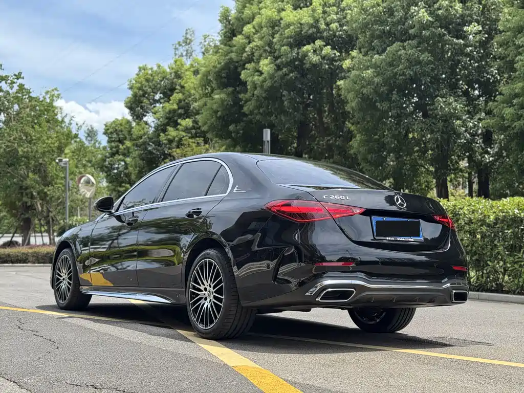 Mercedes-Benz C-Class 2025 — фото 10