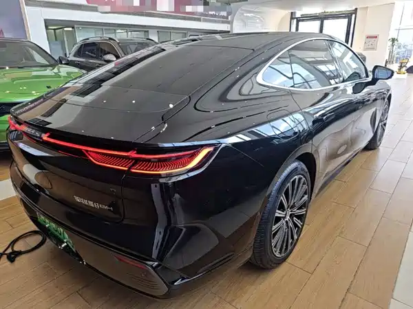 Geely Galaxy Starshine 8 2025
