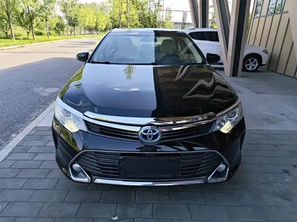 Toyota Camry 2015