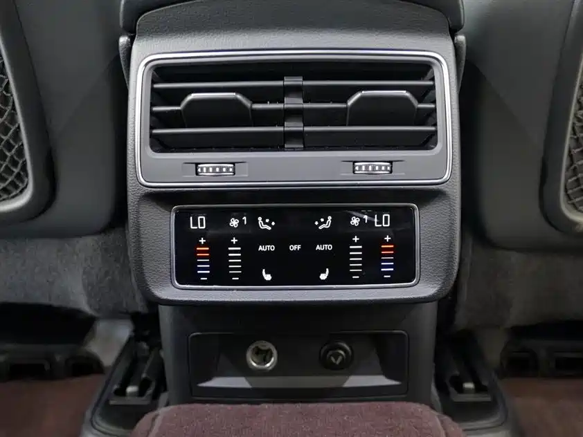 Audi Q7 2022 — фото 12