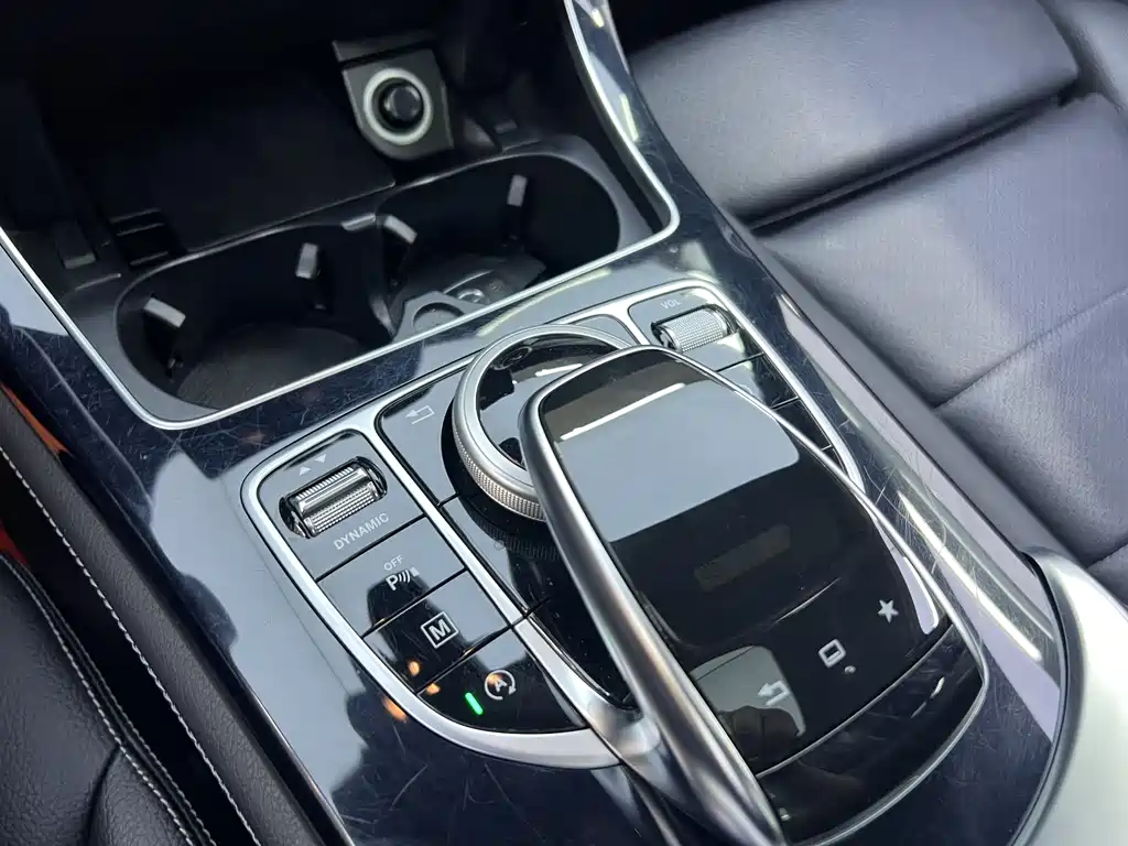 Mercedes-Benz GLC 2016 — фото 20