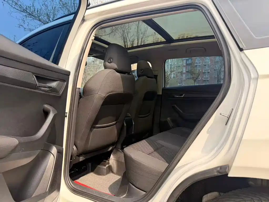 Skoda Karoq 2019 — фото 15