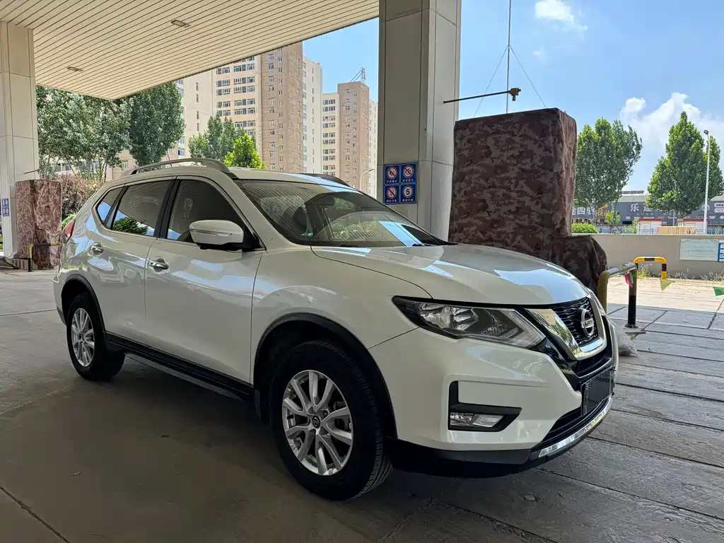 Nissan X-Trail 2017 — фото 3