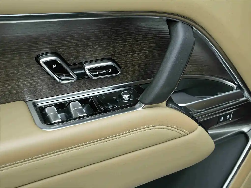 Land Rover Range Rover 2024 — фото 16