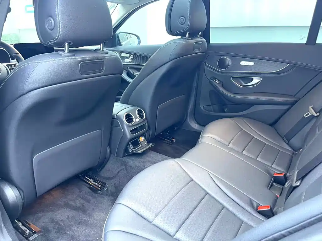 Mercedes-Benz C-Class 2019 — фото 6