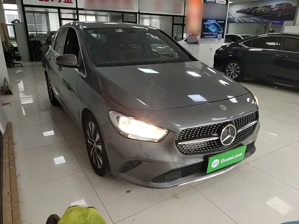Mercedes-Benz B-Class 2021