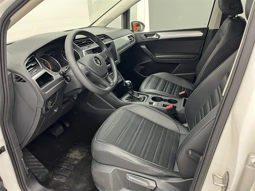 Volkswagen Touran 2021