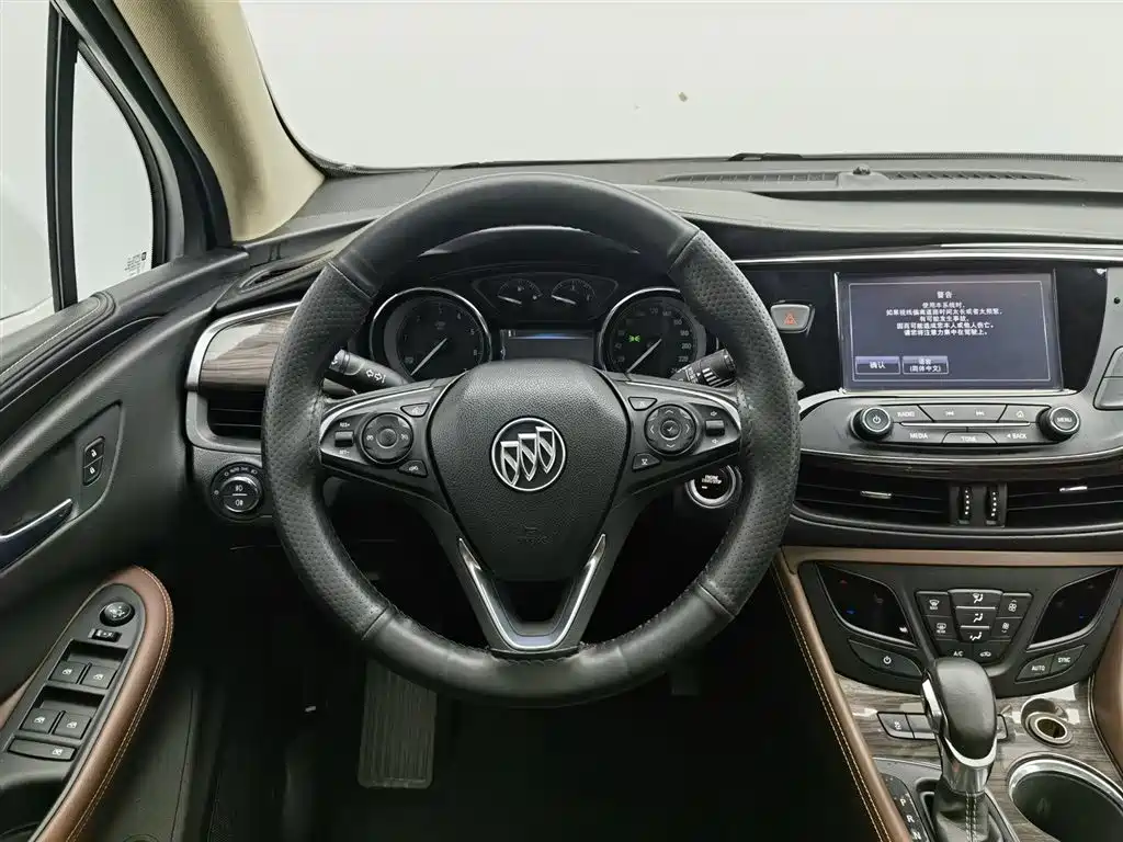 Buick Envision Plus 2017 — фото 11