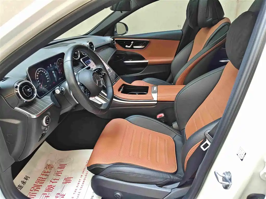 Mercedes-Benz C-Class 2023 — фото 10