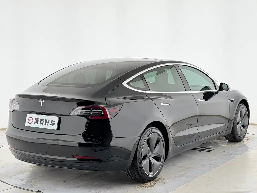 Tesla Model 3 2020 — фото 14