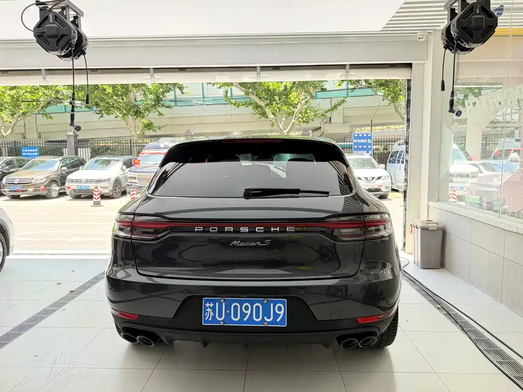 Porsche Macan 2018 — фото 3