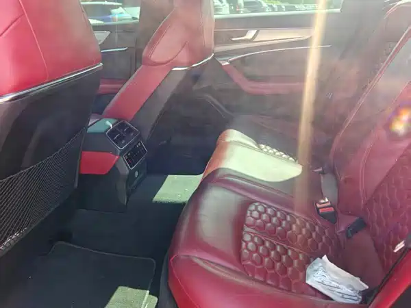 Audi A6L 2021