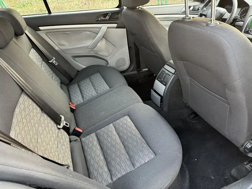 Skoda Octavia 2014 — фото 10