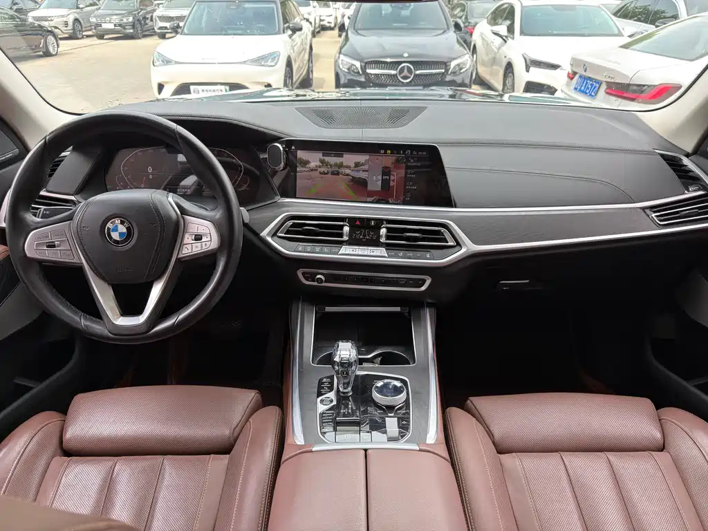BMW X7 2022 — фото 9