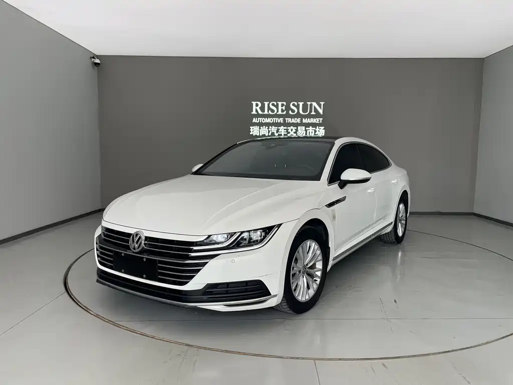 Volkswagen CC 2019 — фото 1