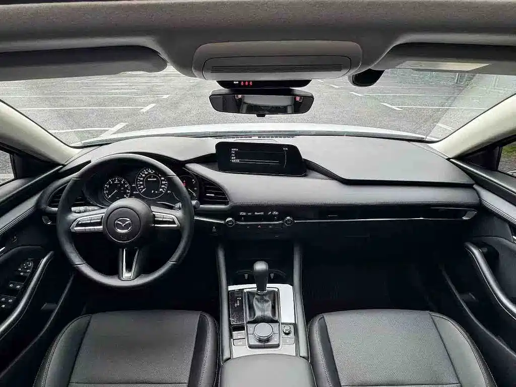 Mazda 3 Axela 2025