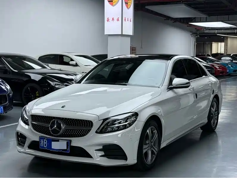 Mercedes-Benz C-Class 2021