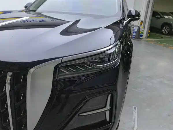 Hongqi HS5 2023