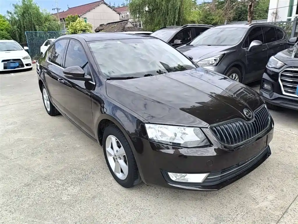 Skoda Octavia 2015 — фото 4
