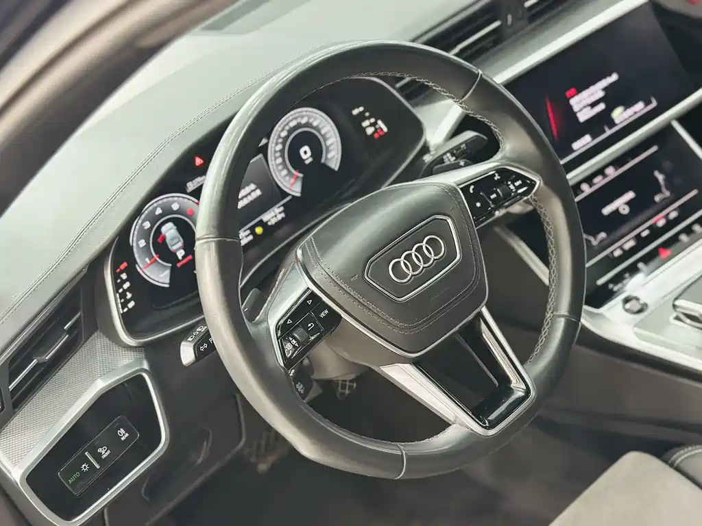 Audi A6L 2023 — фото 13