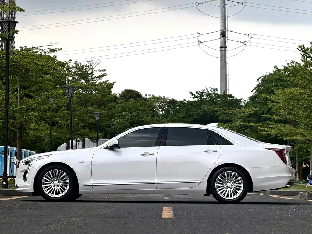 Cadillac CT6 2021 — фото 5