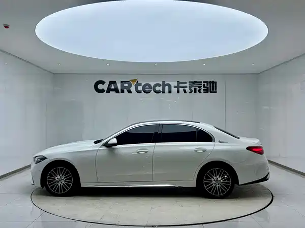 Mercedes-Benz C-Class 2025