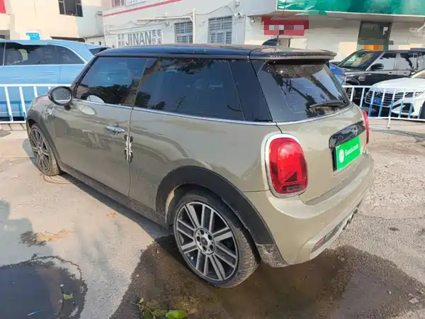 MINI 2021