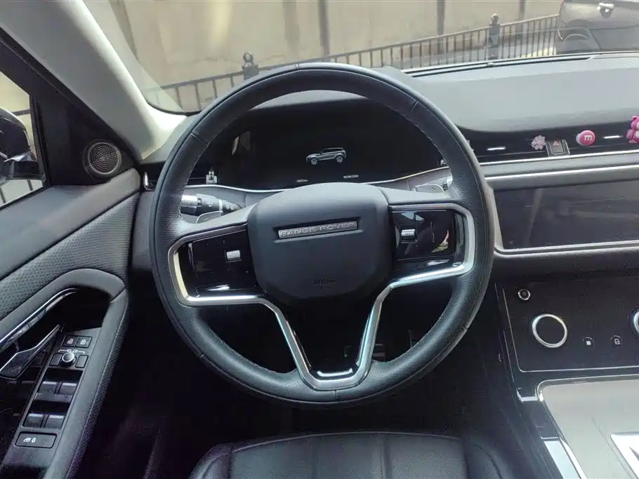 Land Rover Evoque 2022 — фото 15
