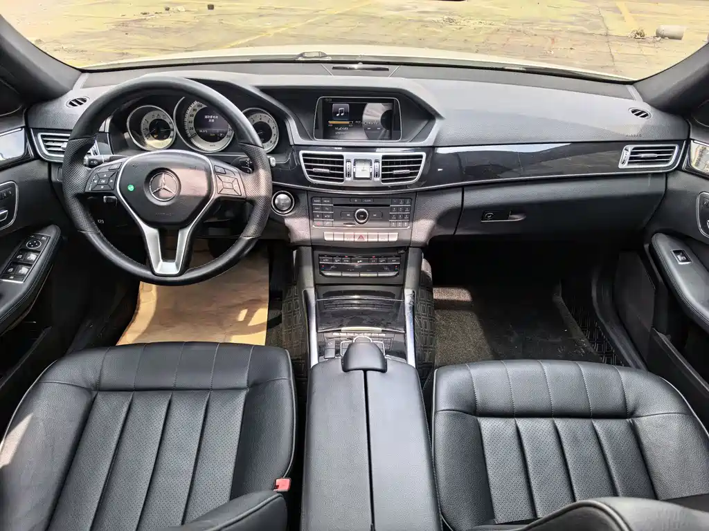 Mercedes-Benz E-Class 2015 — фото 8