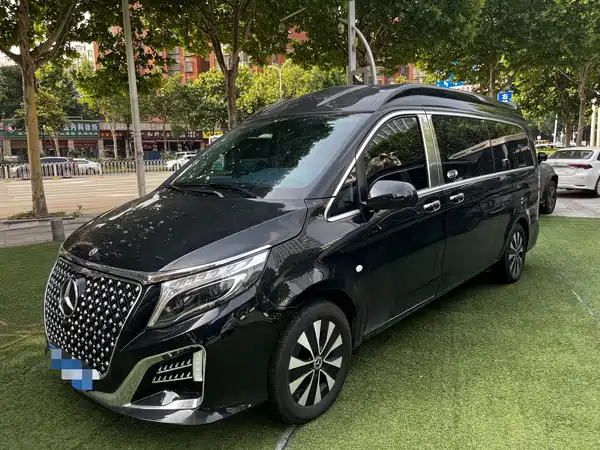 Mercedes-Benz Vito 2025