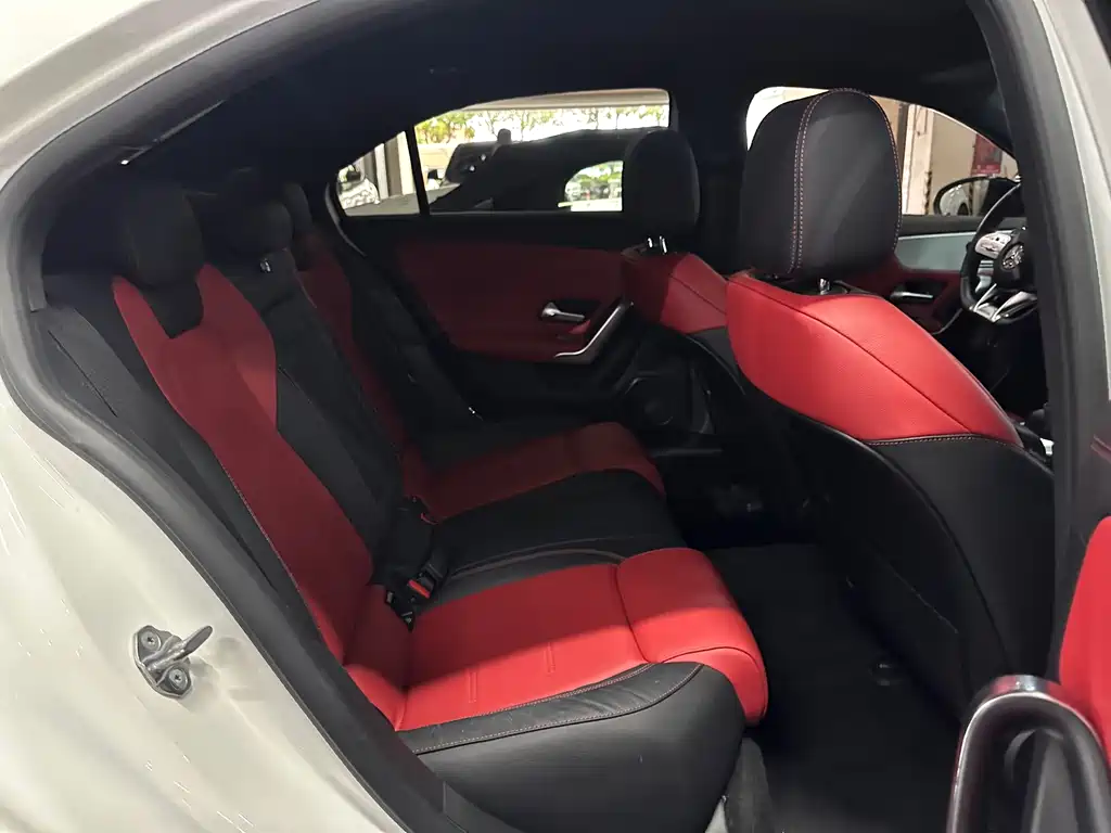 Mercedes-Benz A-Class AMG 2023 — фото 12