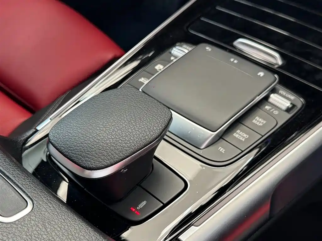 Mercedes-Benz GLB AMG 2022 — фото 14
