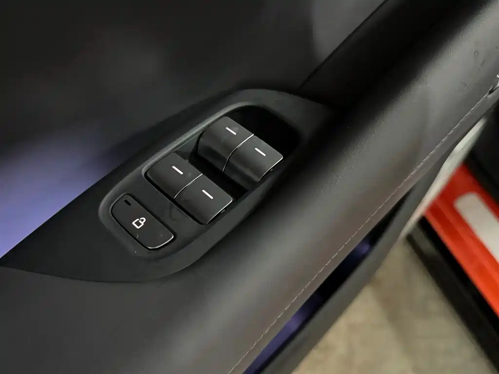 Xiaomi YU7 2025 — фото 17