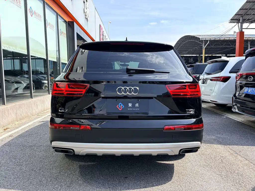 Audi Q7 2017 — фото 5