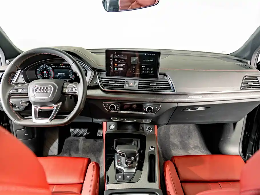 Audi Q5L 2024 — фото 13
