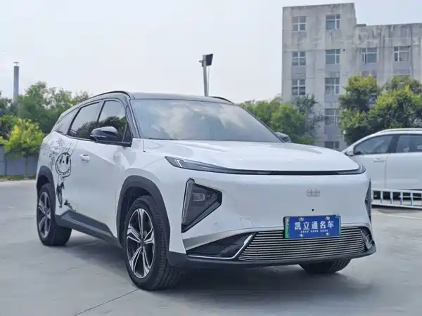 Geely Galaxy L7 2025