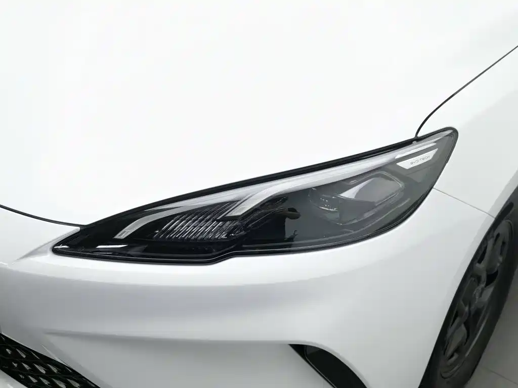 BYD Seal 05 DM-i 2025 — фото 7